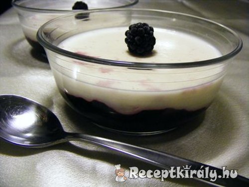 Erdei gyümölcsös panna cotta 1