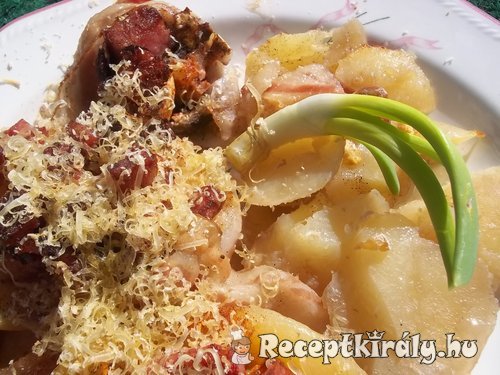 Baconba tekert töltött krumpli és gomba sajttal