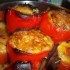 Baconba tekert töltött paprika és paradicsom krumplival