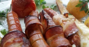 Baconos virsli sajtos spárga petrezselymes újkrumplival