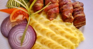 Csípős csirkemáj bacon köntösben