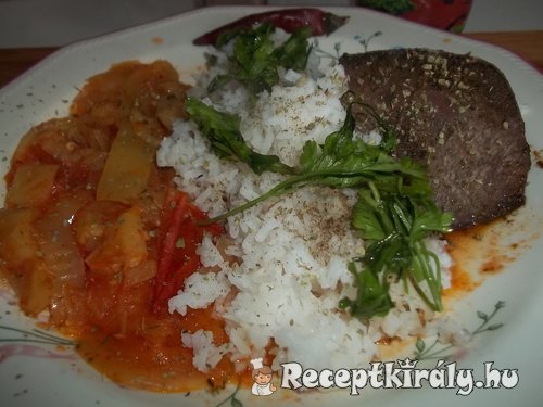 Grillezett sertésmáj lecsóval rizzsel