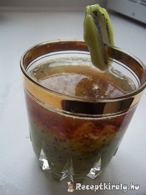 Kiwi cocktail