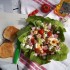 Mediterrán saláta juhtúróval mozzarellával pizzasonkával tojással