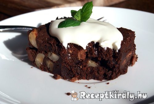 Mogyorós csokoládés brownie 2