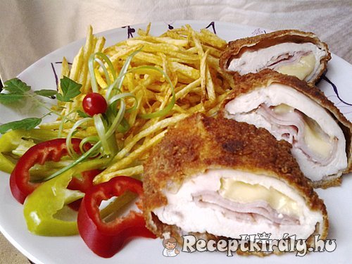 Mozzarellával és főtt füstölt tarjával töltött csirkemell