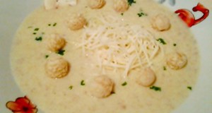Sajtos snidlinges gombakrémleves