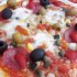 Szalámis pizza gazdagon