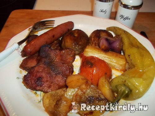 Sült tarja virsli és zöldségek