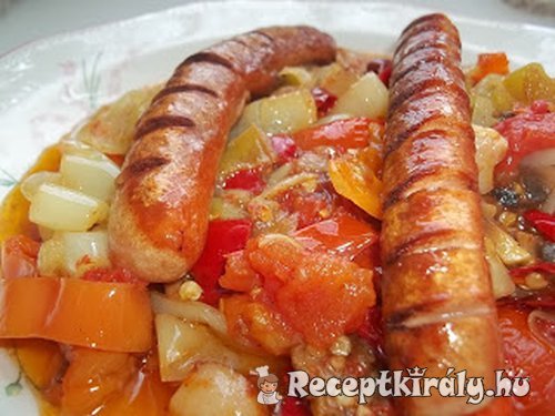 Sült virsli gombás lecsóval