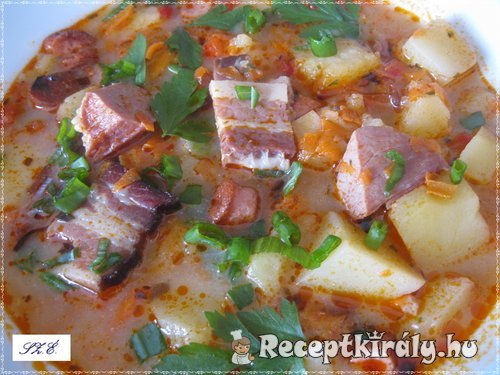 Tárkonyos savanyú zöldségleves
