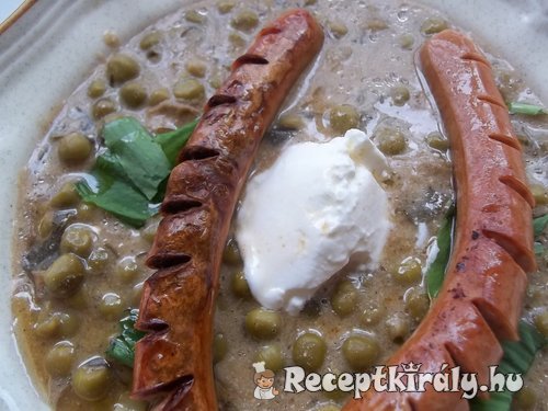 Zöldborsófőzelék sült virslivel medvehagymával 1