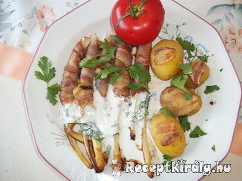 Baconba tekert spárga újkrumplival tartár szósszal 2