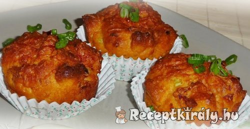 Baconös újhagymás muffin
