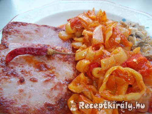 Csípős lecsó vörösborral