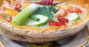 Jeges sárgadinnye-uborka krémleves rákkal vodkával