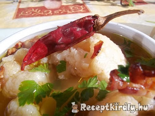 Karfiolleves baconnel chilivel