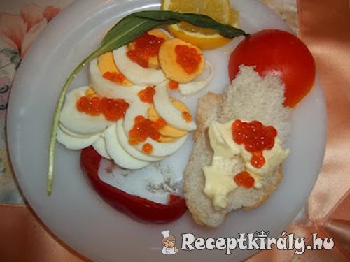 Kaviáros tojás medvehagymával