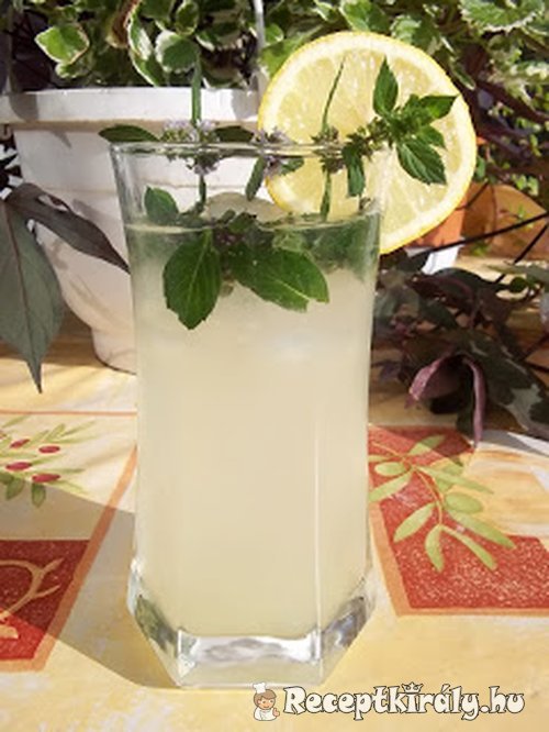Mentás limonádé vodkával