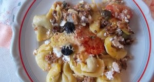 Rakott gombás tortellini darált hússal és sajttal