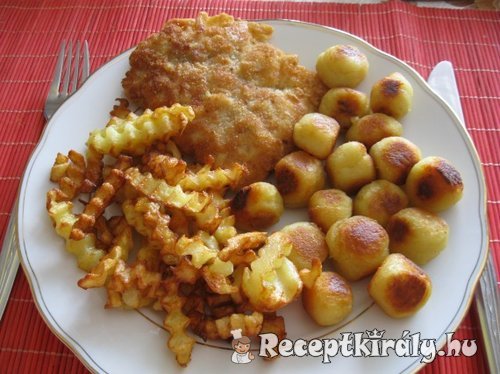 Rántott csirkemell krumplikrokettel