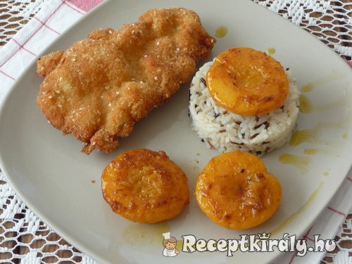 Rántott szelet sült őszibarackkal