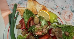 Salátatál avocadoval rákkal