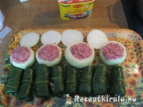 Töltött karalábé