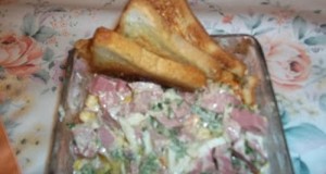 Vegyes majonézes saláta bruschettával