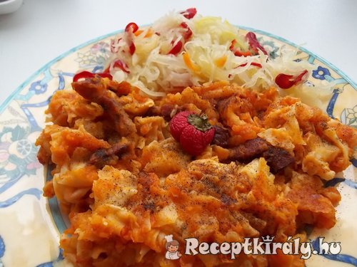 Vörösboros baconös krumplis tészta csalamádéval
