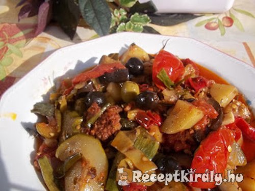 Vörösboros ratatouille kolbásszal