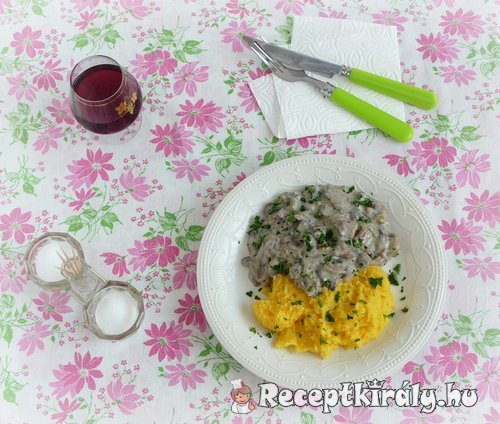 Vörösboros tejszínes gomba polentával