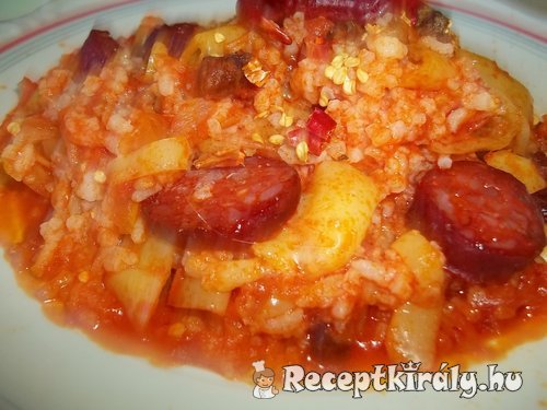 Rizses lecsó császárszalonnával és füstölt kolbásszal