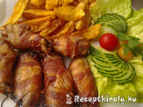 Baconos csirkeszárnyak