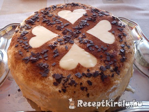 Fehércsokis tejszíntorta