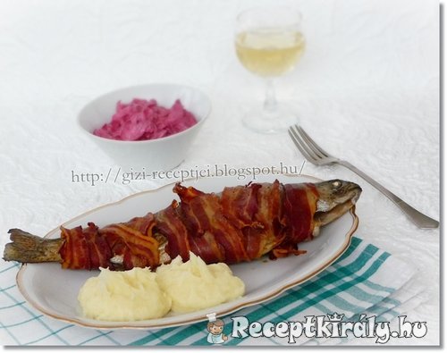Pisztráng baconben sütve