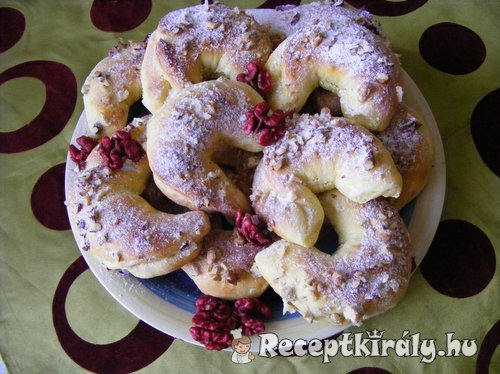 Szilvalekváros kifli