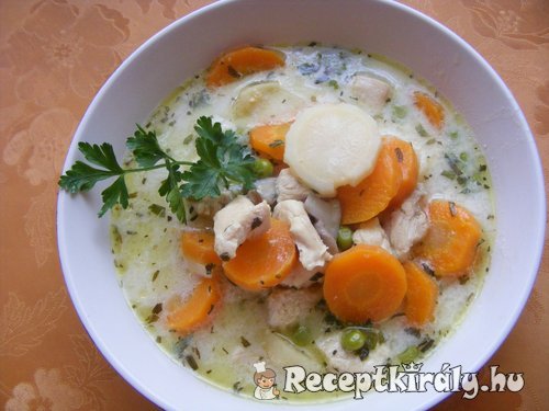 Tárkonyos pulykaragu leves