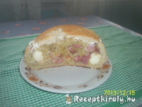 Töltött kenyércipó 1