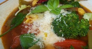 Rusztikus sonkás tortellini leves