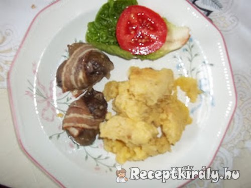Baconba tekert sült csirkemáj krumplipürével 1