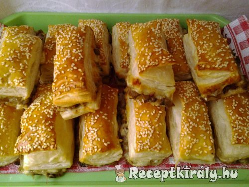 Gombás baconos sajtos stanglik