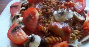 Halsaláta rizzsel chiliszósszal