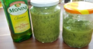 Spenótos újhagymás diós pesto