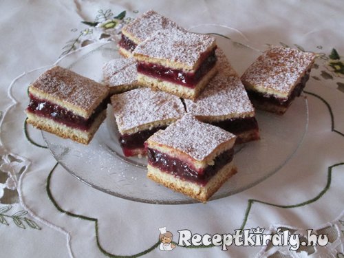 Szilvás-pite-pudinggal