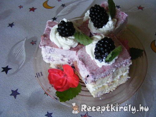 Tejfölös szedres kocka