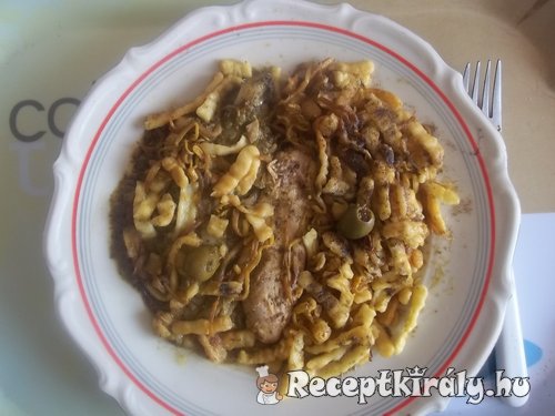 Csirkemellel bambuszrüggyel zöldpestoval