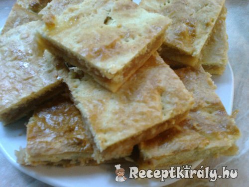 Almás pite 2
