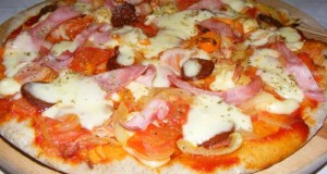 Lenmaglisztes pizza