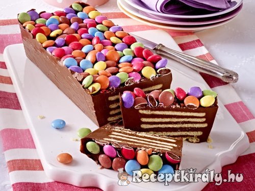 Sütés nélküli smarties torta